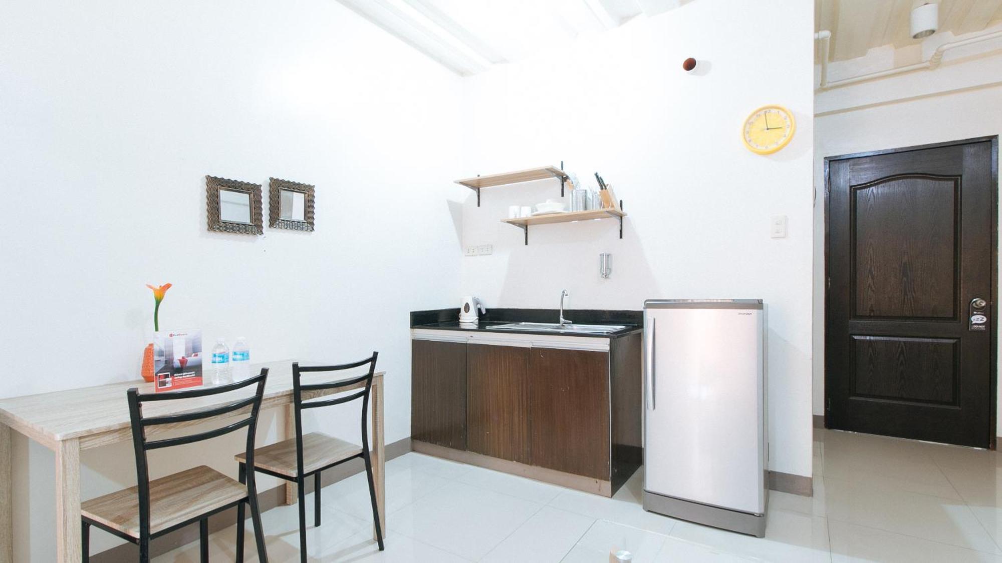 Reddoorz At Kassel Residences Paranaque Paranaque City Экстерьер фото